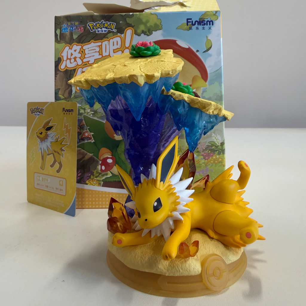 Pokémon Enjoy It Eevee Blind Box Statue CDU (9) by Funism
